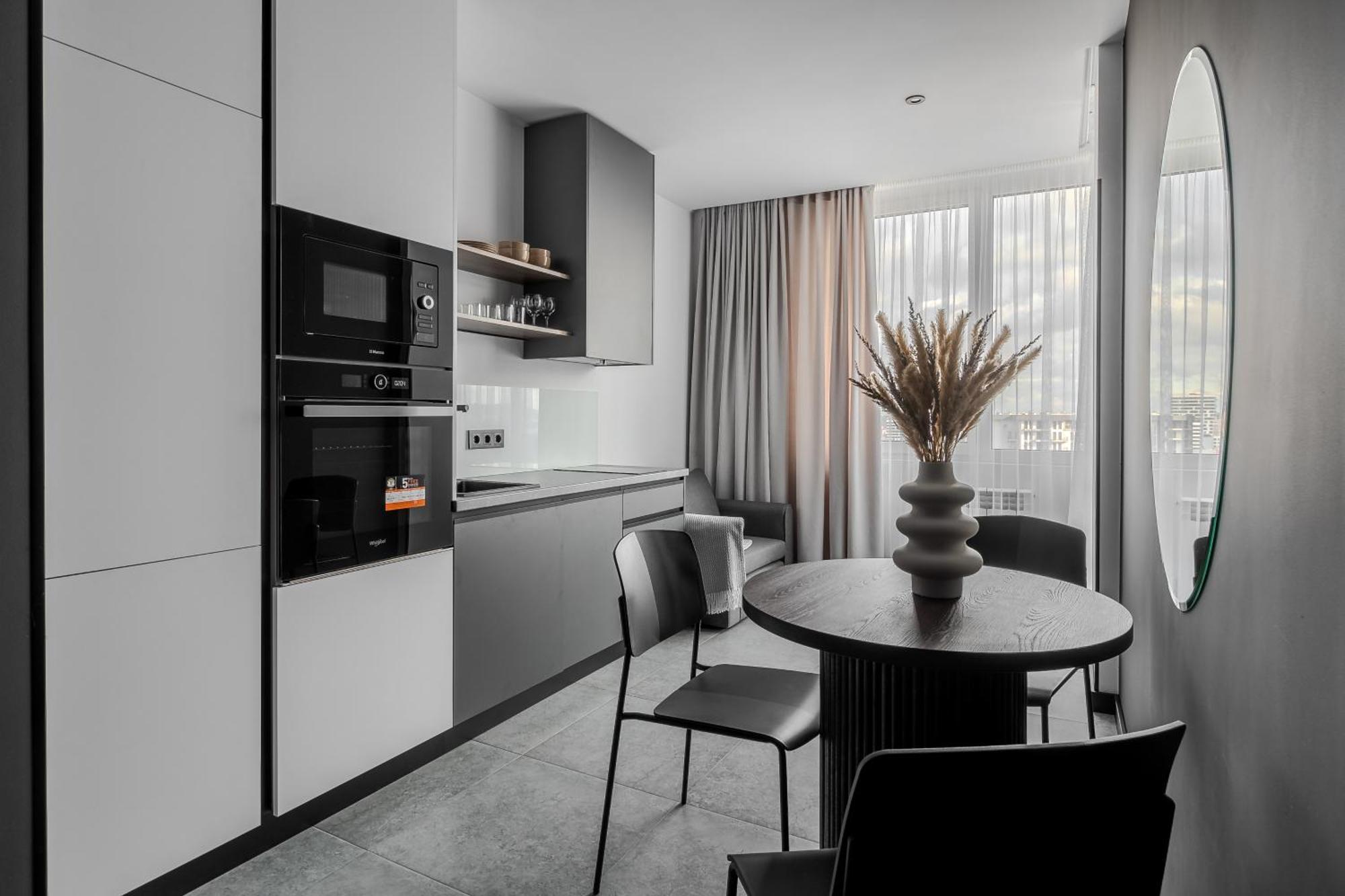 77 Views Apartments By Inshi Львов Экстерьер фото